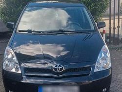 Schwarz Gebraucht 2006 Toyota Verso Van / Kleinbus | 4.500 €