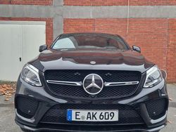 Schwarz Gebraucht 2019 Mercedes GLE43 AMG AMG SUV | 43.000 € (Fairer Preis)