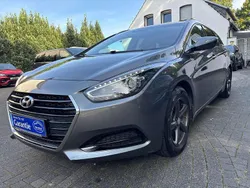Grau Gebraucht 2015 Hyundai i40 Classic Kombi | 4.990 € (Superpreis)