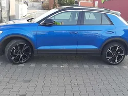 Blau Gebraucht 2023 VW T-Roc Life SUV | 21.000 € (Fairer Preis)