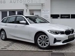 Mineralweiss metallic Gebraucht 2022 BMW 320 Kombi | 21.999 € (Superpreis)