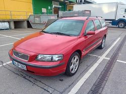 Rot Gebraucht 2003 Volvo V70 Kombi | 1.199 € (Guter Preis)