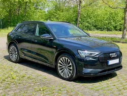 Schwarz Gebraucht 2020 Audi e-tron Advanced SUV | 37.900 €