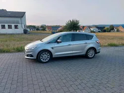 Silber Gebraucht 2015 Ford S-MAX Titanium Van / Kleinbus | 13.350 € (Fairer Preis)