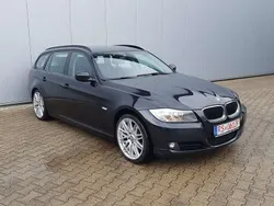Schwarz Gebraucht 2012 BMW 318 Exclusive Kombi | 7.499 € (Fairer Preis)