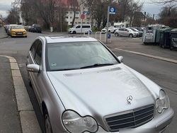 Silber Gebraucht 2000 Mercedes C200 Limousine | 1.750 €