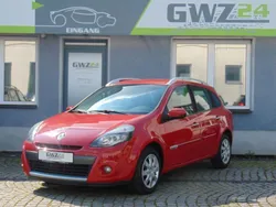 Rot Gebraucht 2009 Renault Clio II Dynamique Limousine | 4.499 € (Teuer)