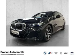 Schwarz Gebraucht 2024 BMW 520 M Sport Kombi | 55.790 € (Superpreis)