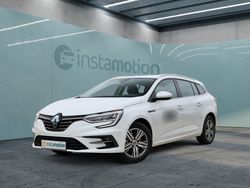 Weiß Gebraucht 2023 Renault Mégane IV Equilibre Van / Kleinbus | 30.155 €