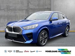 Blau Neu 2025 BMW iX2 M Sport SUV | 53.790 € (Etwas zu teuer)