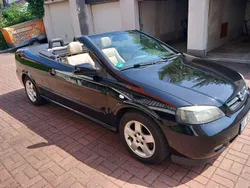 Schwarz Gebraucht 2003 Opel Astra Cabriolet Cabrio | 1.950 € (Fairer Preis)