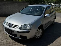 Silber Gebraucht 2005 VW Golf V Trendline Limousine | 3.333 € (Teuer)