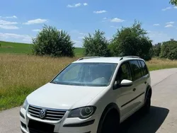 Weiß Gebraucht 2010 VW Touran Cross Van / Kleinbus | 3.700 € (Superpreis)
