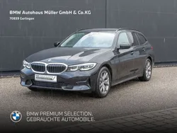 Saphirschwarz (metallic) Gebraucht 2022 BMW 320 Sport Line Kombi | 27.970 € (Guter Preis)