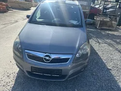 Grau Gebraucht 2005 Opel Zafira Cosmo Van / Kleinbus | 799 € (Superpreis)