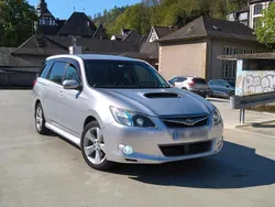 Silber Gebraucht 2010 Subaru Exiga GT Van / Kleinbus | 12.345 €