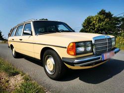Gebraucht 1982 Mercedes 240 Kombi | 20.000 €
