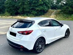 Weiß Gebraucht 2015 Mazda 3 Black Limited Limousine | 9.600 € (Fairer Preis)