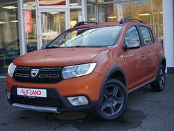 Orange Gebraucht 2018 Dacia Sandero Stepway Limousine | 10.990 €