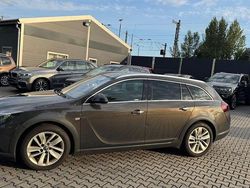 Grau Gebraucht 2016 Opel Insignia Country Tourer Basis Kombi | 4.900 € (Etwas zu teuer)