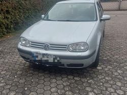 Silber Gebraucht 2001 VW Golf IV Comfortline Kombi | 1.299 € (Guter Preis)