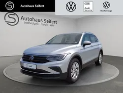Silber Gebraucht 2024 VW Tiguan Move SUV | 27.900 € (Superpreis)