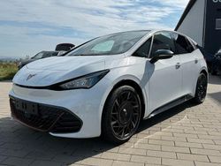 Weiß Neu 2025 Cupra Born VZ Kleinwagen | 45.900 € (Guter Preis)