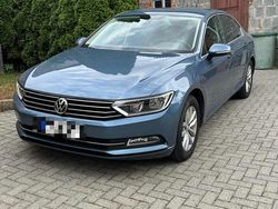 Blau Gebraucht 2016 VW Passat Comfortline Limousine | 15.200 € (Teuer)