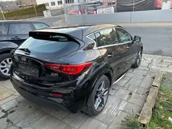 City black Gebraucht 2017 Infiniti Q30 Premium Kleinwagen | 11.799 € (Fairer Preis)