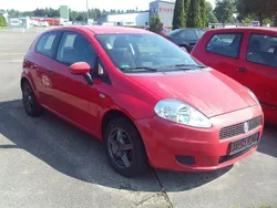 Rosso maranello Gebraucht 2008 Fiat Grande Punto Feel Kleinwagen | 1.140 € (Guter Preis)