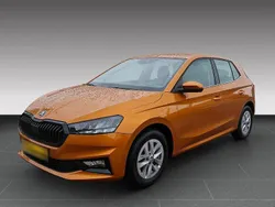 Phönixorange metallic Gebraucht 2022 Skoda Fabia Style Limousine | 18.245 € (Fairer Preis)