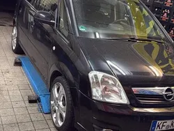 Schwarz Gebraucht 2007 Opel Meriva Van / Kleinbus | 600 € (Guter Preis)