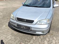 Silber Gebraucht 2002 Opel Astra Comfort Limousine | 1.400 € (Etwas zu teuer)