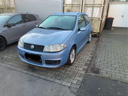 Blau Gebraucht 2004 Fiat Punto Kleinwagen | 1.000 €