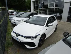 Weiß Gebraucht 2022 VW Golf VIII IQ Drive Limousine | 39.850 € (Etwas zu teuer)