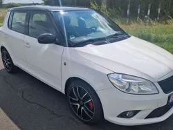 Weiß Gebraucht 2010 Skoda Fabia RS Kleinwagen | 6.990 € (Fairer Preis)