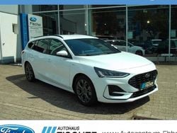 Weiß Gebraucht 2024 Ford Focus ST-Line X Kombi | 21.779 € (Superpreis)