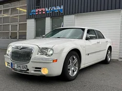 Weiß Gebraucht 2011 Chrysler 300C Limousine | 13.850 € (Fairer Preis)