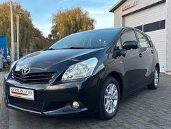 Schwarz Gebraucht 2010 Toyota Verso Edition Van / Kleinbus | 7.800 € (Fairer Preis)