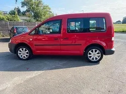 Rot Gebraucht 2009 VW Caddy Life Van / Kleinbus | 5.500 € (Fairer Preis)