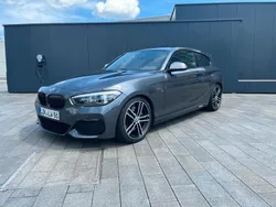 Grau Gebraucht 2018 BMW M140 M Sport Limousine | 29.500 €