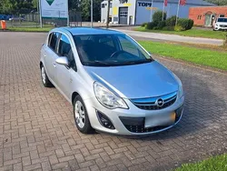 Grau Gebraucht 2011 Opel Corsa Color Edition Kleinwagen | 2.600 € (Fairer Preis)