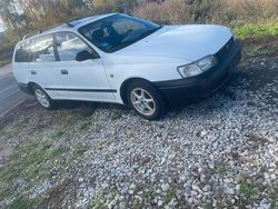 Weiß Gebraucht 1994 Toyota Carina Kombi | 2.600 €