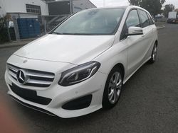 Weiß Gebraucht 2019 Mercedes B200 Van / Kleinbus | 6.999 €