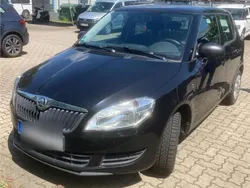 Schwarz Gebraucht 2014 Skoda Fabia Cool Edition Kleinwagen | 4.950 €