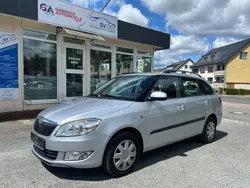 Silber Gebraucht 2011 Skoda Fabia Elegance Kombi | 4.900 € (Guter Preis)