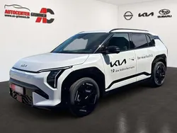 Swp : snow white pearl Neu 2025 Kia EV3 4 SUV | 43.900 € (Etwas zu teuer)
