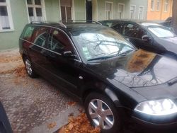 Schwarz Gebraucht 2001 VW Passat Kombi | 2.450 € (Fairer Preis)