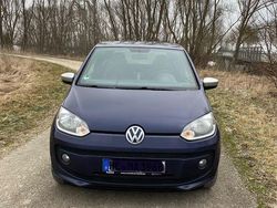 Blau Gebraucht 2015 VW up! CLUB Kleinwagen | 6.350 € (Fairer Preis)