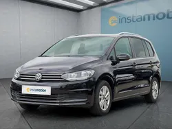 Schwarz Gebraucht 2024 VW Touran Van / Kleinbus | 32.349 € (Fairer Preis)